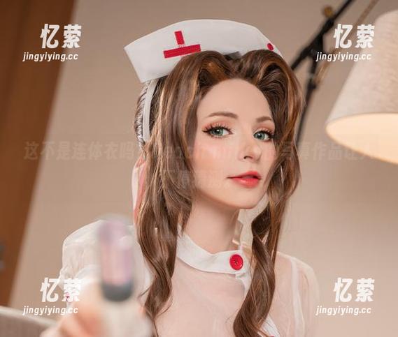 这不是连体衣吗？Peach milky的写真作品让人不停猜测。